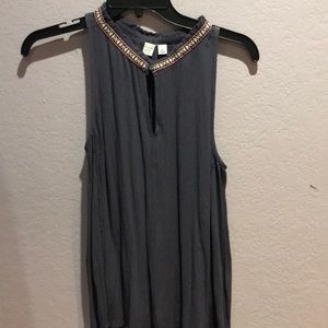 Used melrose and market top